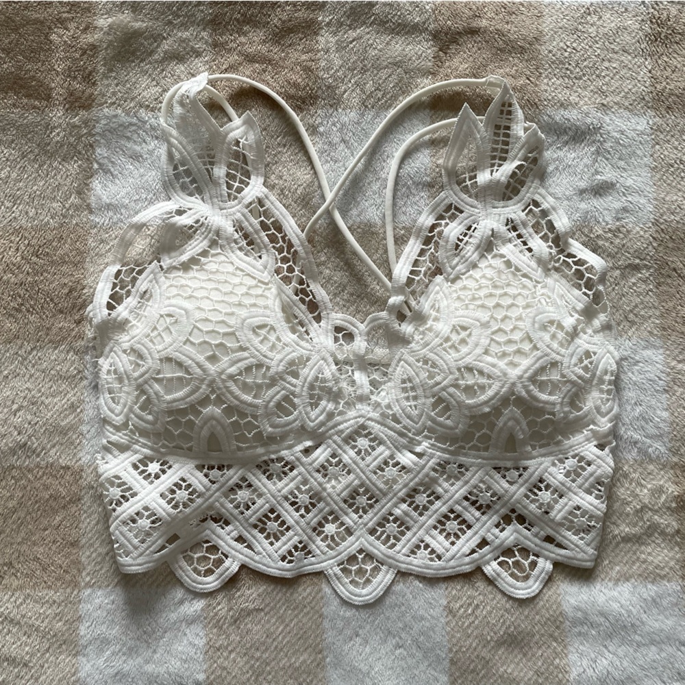White Embroidered Lace Bralette brand new without tags size small
